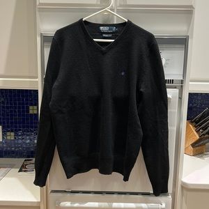 Polo lambs wool v neck sweater